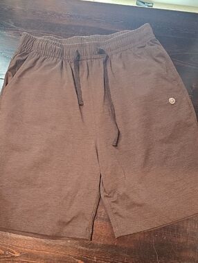 ​Men's Brown Performance Tech Lounge Shorts - Size Small